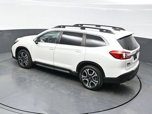 Used 2023 Subaru Ascent Limited AWD/4WD image 39