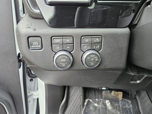 New 2026 GMC Sierra 1500 Elevation w/ Elevation Premium Package AWD/4WD image 20