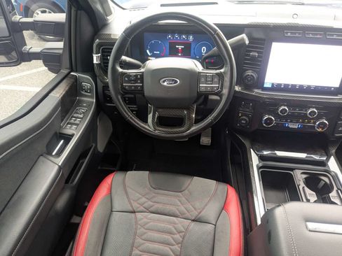 Used 2024 Ford F250 Lariat w/ Lariat Ultimate Package AWD/4WD image 16