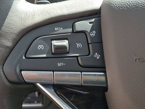 Used 2023 Cadillac Escalade ESV Premium Luxury w/ Performance Package AWD/4WD image 23