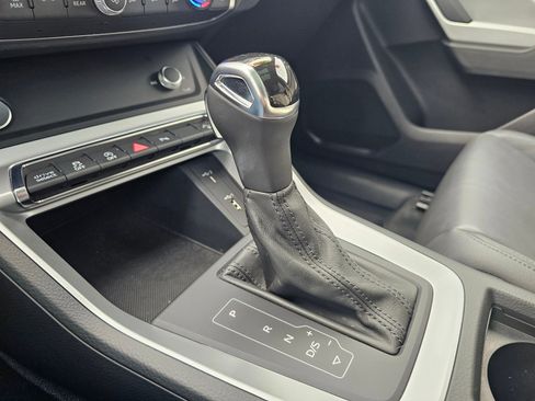 Used 2020 Audi Q3 2.0T Premium image 41