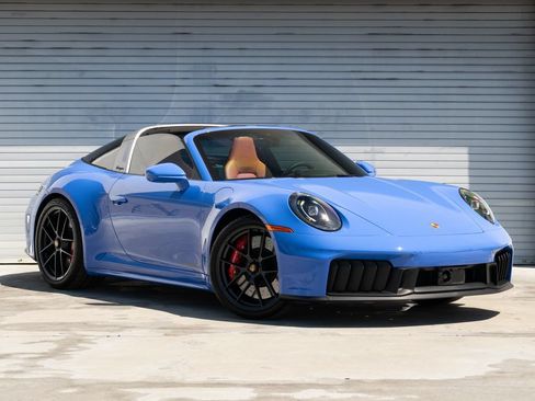 Certified 2026 Porsche 911 Targa 4 GTS AWD/4WD image 9
