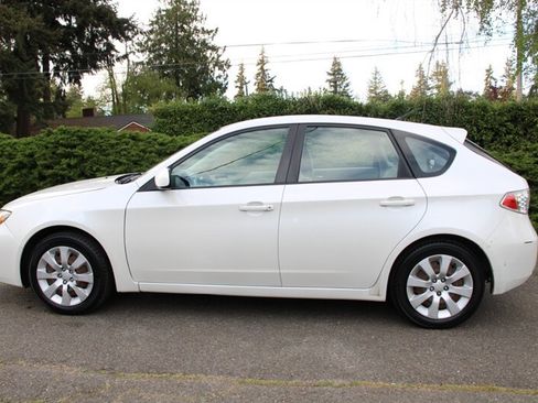 Used 2011 Subaru Impreza 2.5i AWD/4WD image 12