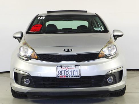 Used 2016 Kia Rio SX image 3