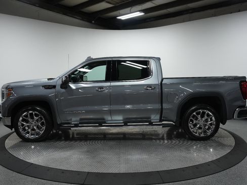 Used 2020 GMC Sierra 1500 SLT w/ SLT Premium Plus Package image 4