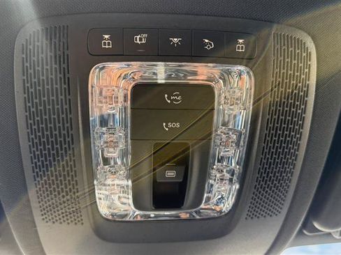 Used 2022 Mercedes-Benz GLE 350 w/ Premium Package image 44