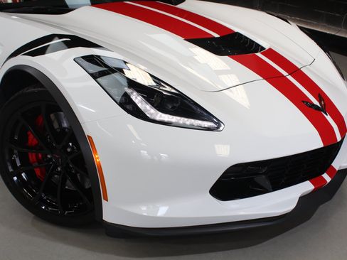 Used 2017 Chevrolet Corvette Grand Sport RWD image 12