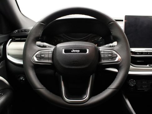 Used 2025 Jeep Compass Limited AWD/4WD image 20