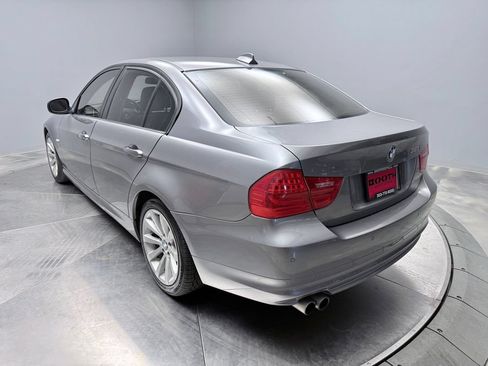 Used 2011 BMW 328i xDrive Sedan AWD/4WD image 7