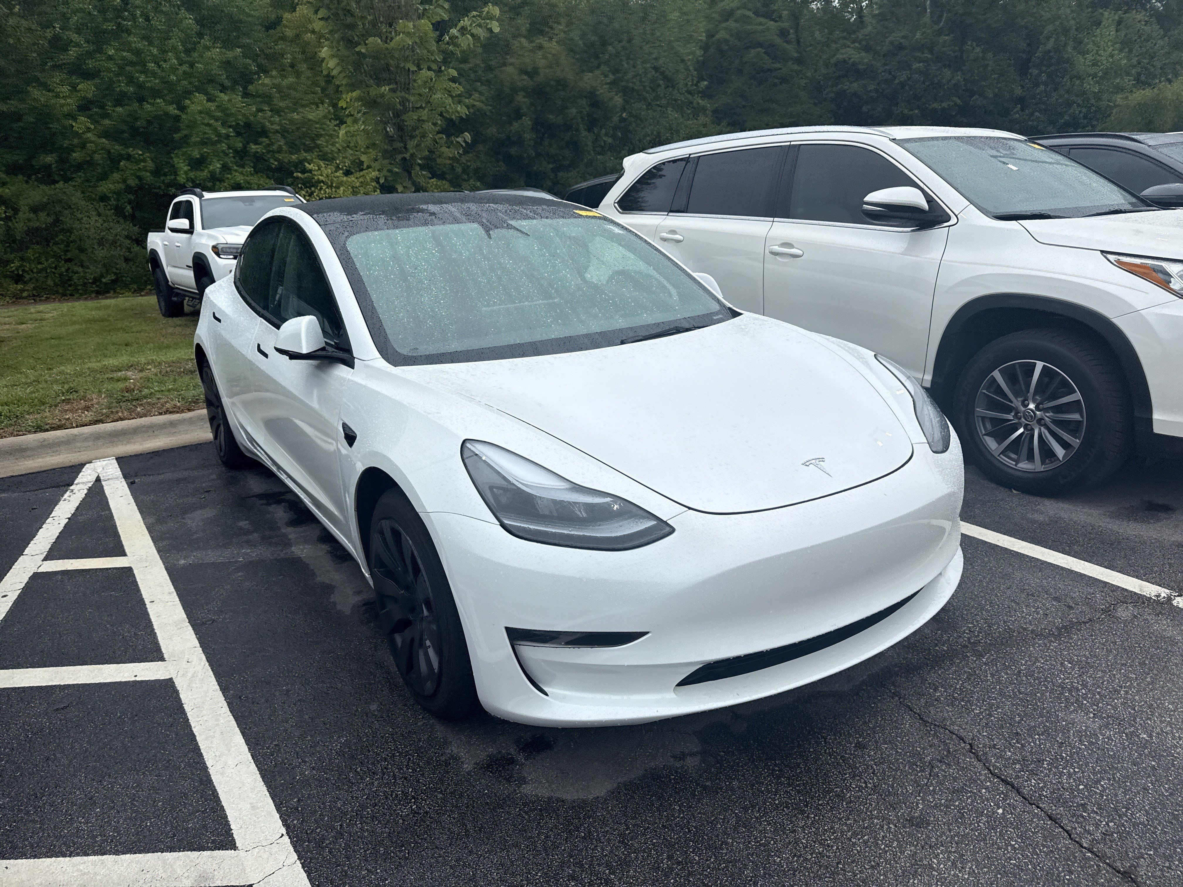 Used 2023 Tesla Model 3 Standard Range RWD image 3