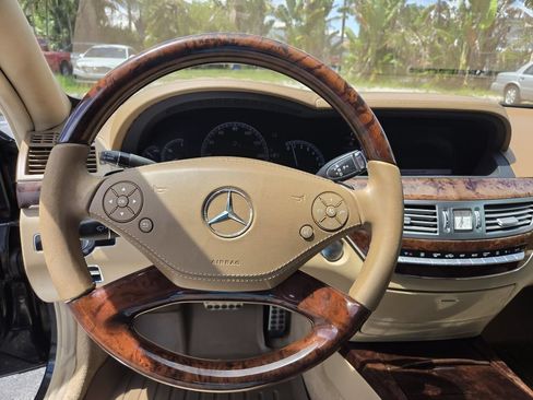 Used 2013 Mercedes-Benz S 550 w/ Sport Pkg Plus One image 15