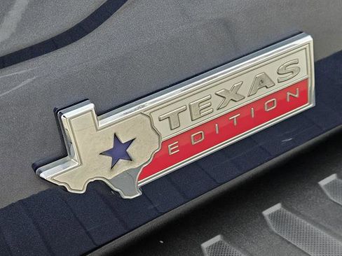 Used 2017 Ford F150 XLT image 9