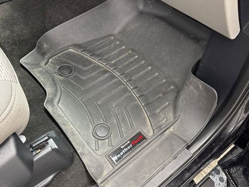 Certified 2019 Ford F150 XLT w/ Equipment Group 302A Luxury image 35