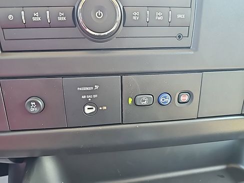 New 2025 GMC Savana 3500 w/ Driver Convenience Package image 17