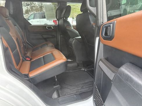 Used 2024 Ford Bronco Outer Banks image 19