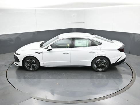New 2026 Hyundai Sonata SEL FWD image 19