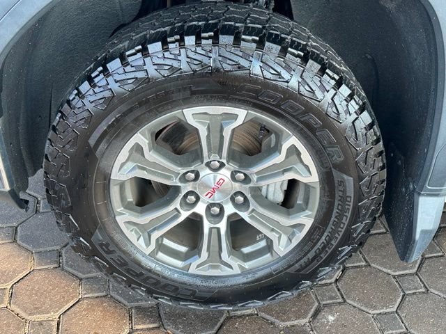 Used 2019 GMC Sierra 1500 SLE w/ SLE Value Package AWD/4WD image 6