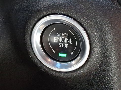 Used 2022 Chevrolet Silverado 1500 LT image 22