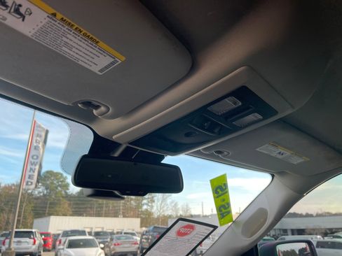 Used 2017 RAM 1500 Big Horn image 19