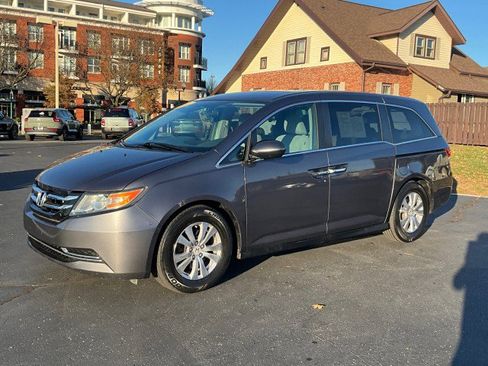 Used 2016 Honda Odyssey SE image 3
