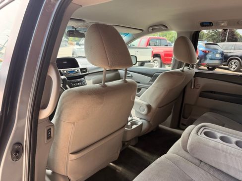 Used 2012 Honda Odyssey EX image 11