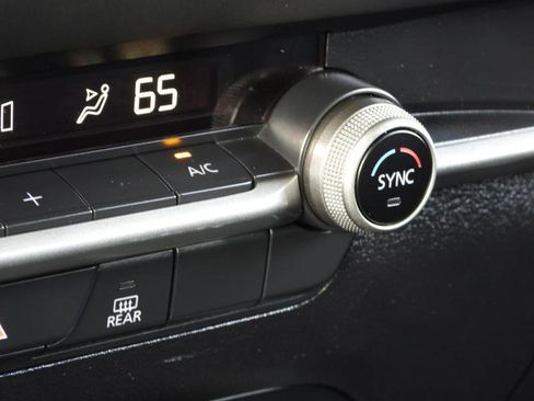 Used 2021 MAZDA MAZDA3 s FWD image 59