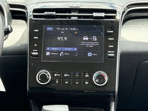 Used 2023 Hyundai Tucson SE FWD image 16
