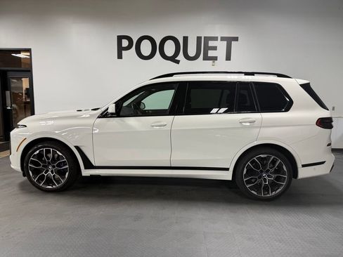 Used 2024 BMW X7 xDrive40i w/ M Sport Package AWD/4WD image 1