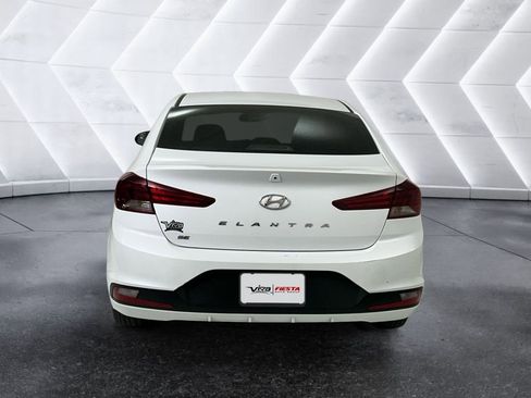 Used 2019 Hyundai Elantra SE image 5