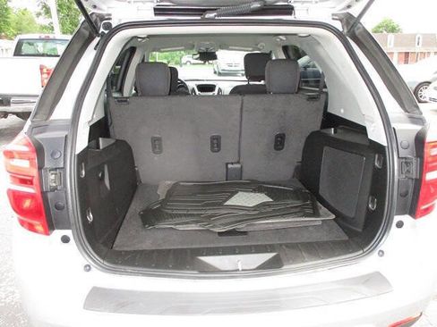 Used 2017 Chevrolet Equinox LS AWD/4WD image 25