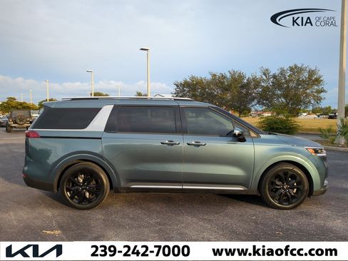 Certified 2023 Kia Carnival SX Prestige image 4