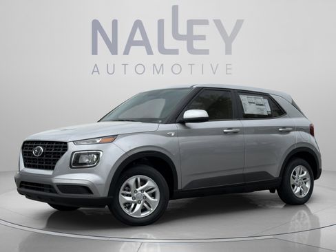 New 2026 Hyundai Venue SE FWD image 2