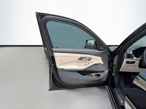 Used 2020 BMW 330i xDrive 330i xDrive w/ Premium Package image 24