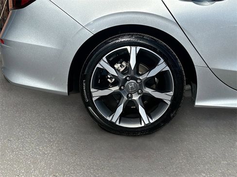 Used 2025 Honda Civic Sport image 31