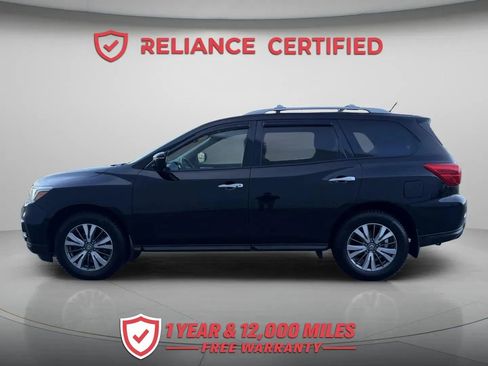 Used 2018 Nissan Pathfinder S image 3