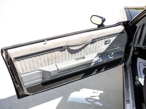 Used 1987 Buick Regal Coupe RWD image 35