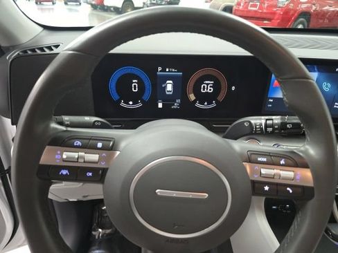 Used 2024 Hyundai Kona SEL FWD image 17