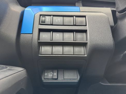 New 2025 Toyota Tacoma TRD Off-Road image 31