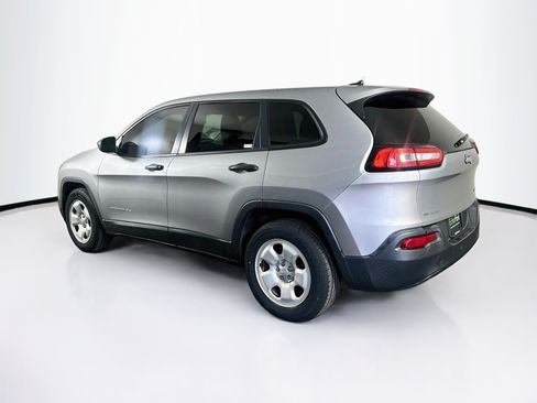 Used 2014 Jeep Cherokee Sport AWD/4WD image 5