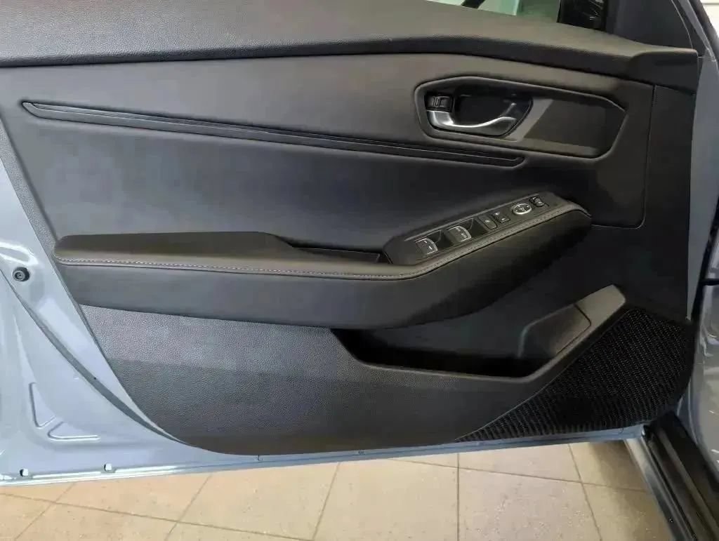 Used 2023 Honda Accord Sport image 62