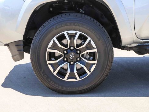 Certified 2023 Toyota Tacoma TRD Sport w/ TRD Premium Sport Package AWD/4WD image 10