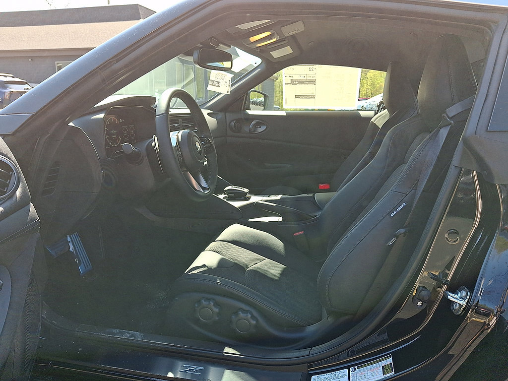 New 2026 Nissan Z Performance w/ Floor Mat Package RWD image 4