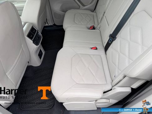 Used 2024 Volkswagen Atlas SE w/ Panoramic Sunroof Package AWD/4WD image 10