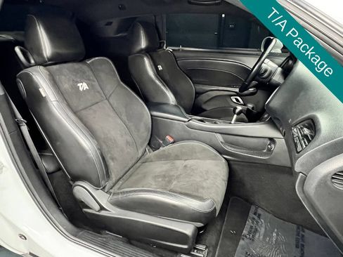 Used 2022 Dodge Challenger R/T Scat Pack RWD image 8