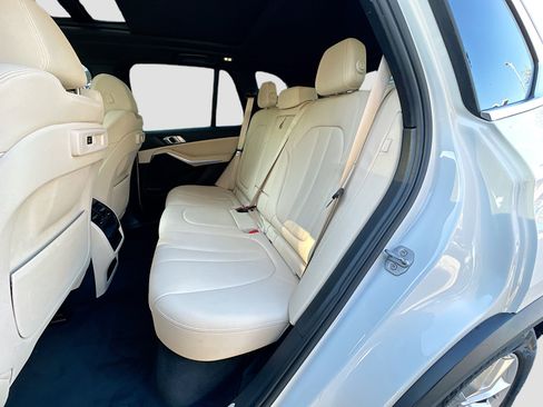 Used 2020 BMW X5 sDrive40i w/ Parking Assistance Package image 25