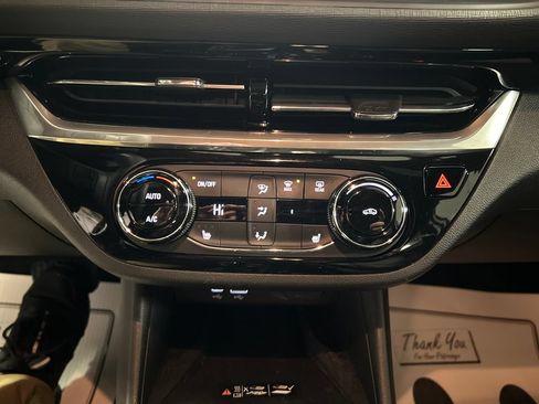 Used 2024 Buick Envista Sport Touring w/ Convenience I Package FWD image 17