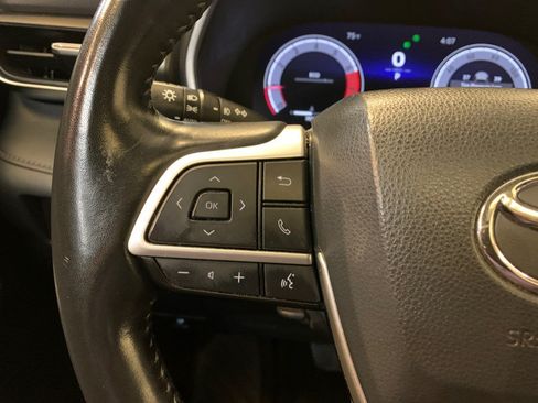 Used 2023 Toyota Highlander Limited AWD/4WD image 24