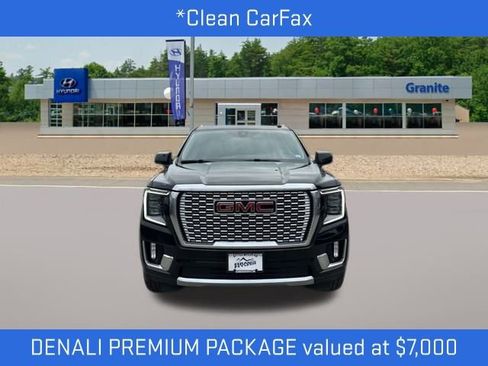 Used 2021 GMC Yukon Denali w/ Denali Premium Package image 3