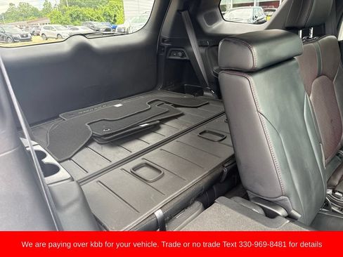 Used 2025 Honda Pilot Black Edition image 38