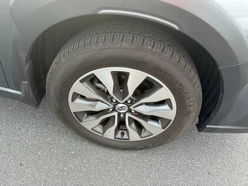 Used 2023 Subaru Outback Limited AWD/4WD image 22